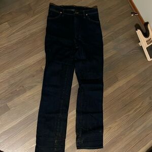 Men’s wrangler dark wash jeans 32 x 34